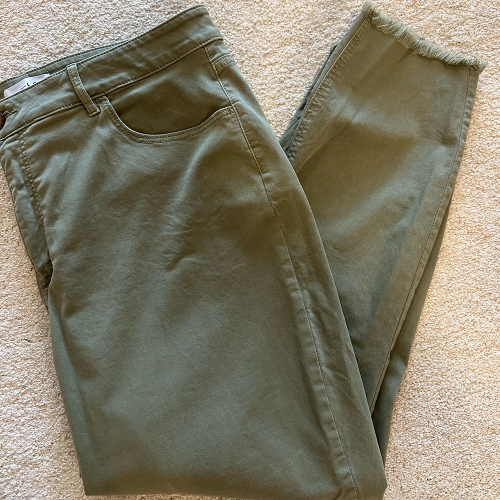 Loft cropped pants